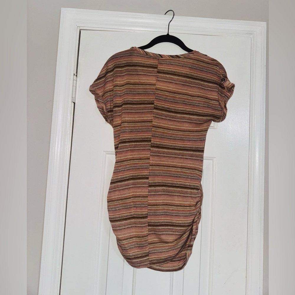 👑 SIZE MEDIUM Destination Maternity Multicolor Striped Short Sleeve Top - Picture 9 of 10